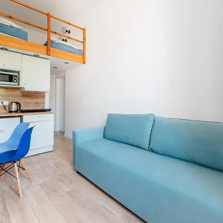 S46 Jeden * Λοτζ