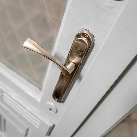 S46 Jeden Διαμέρισμα *